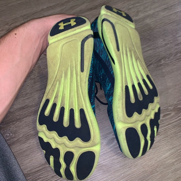 Under Armour Running shoes - Picture 5 of 5